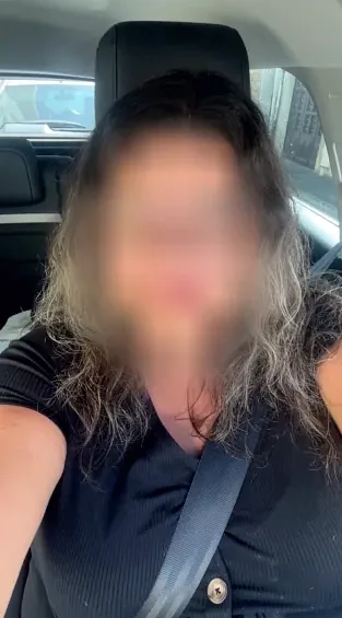Amina, 33