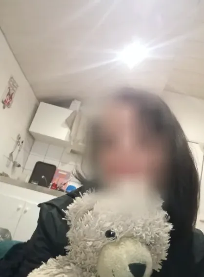 Cynthia, 37