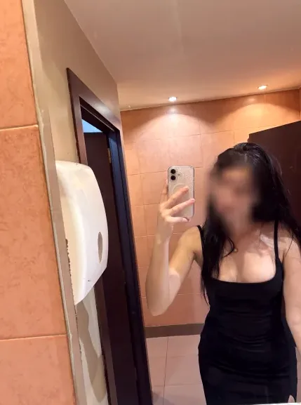 Emma, 18
