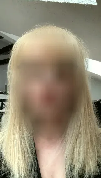 Lois, 27