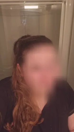 Monique, 26