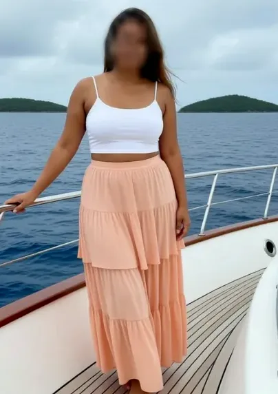 Wendy, 32